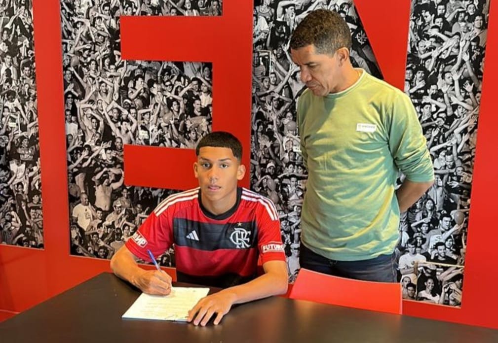 Flamengo contrata jogador redencense Fred Mundoco