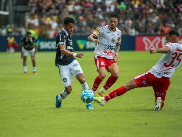 Remo vacila de novo e continua na zona de rebaixamento ao empagar em 0 a 0 com o América-RN