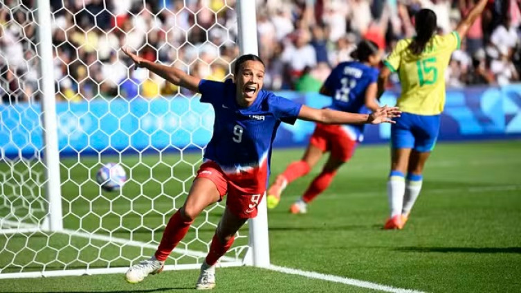 Brasil perde para os EUA e fica com a medalha de prata no futebol feminino